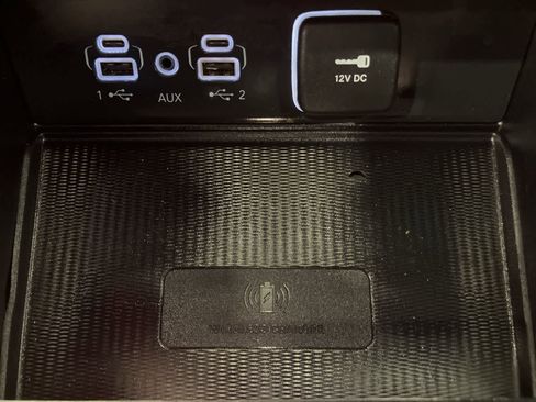 Used 2023 Jeep Grand Cherokee L Laredo image 17