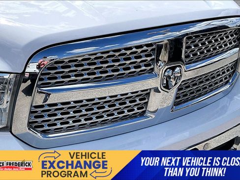 Used 2018 RAM 1500 Laramie w/ Convenience Group AWD/4WD image 26
