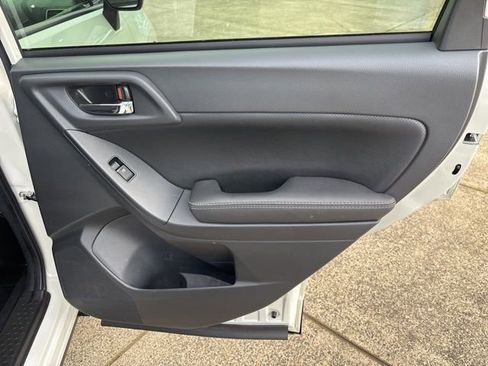 Used 2018 Subaru Forester 2.5i Premium w/ Popular Package #2A image 31