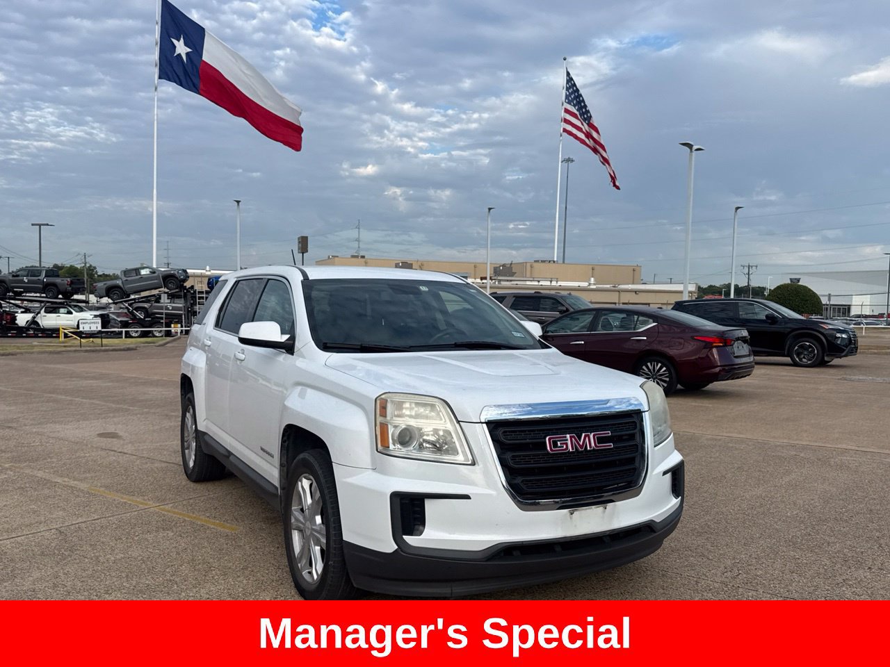 Used 2017 GMC Terrain SLE FWD image 2