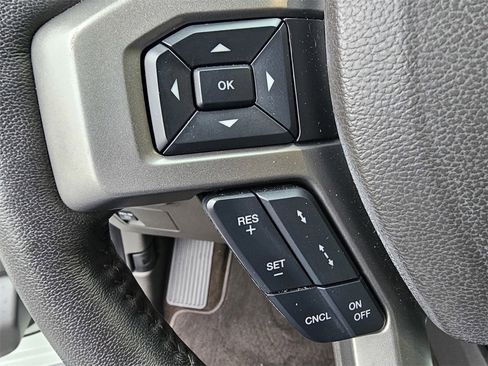 Used 2021 Ford Expedition XLT image 20