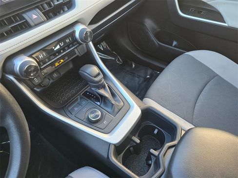 Certified 2025 Toyota RAV4 XLE image 40