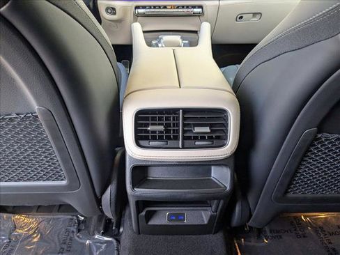 Used 2024 Mercedes-Benz GLE 63 AMG S image 21