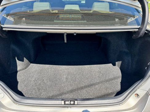Used 2015 Toyota Camry LE FWD image 26