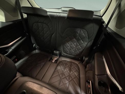 New 2026 BMW X7 xDrive40i image 8