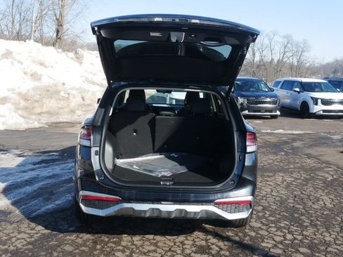 Used 2025 Kia Sportage SX image 15