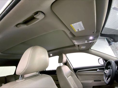 Used 2021 Volkswagen Atlas SE w/ Panoramic Sunroof Package image 13