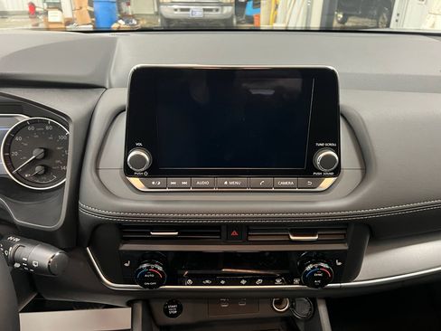 New 2026 Nissan Rogue SV w/ Cold Weather Package AWD/4WD image 8