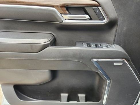 Used 2024 Chevrolet Silverado 1500 LT Trail Boss w/ Convenience Package II image 25