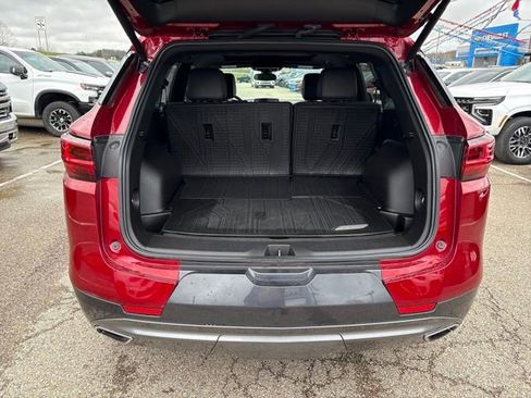 Used 2023 Chevrolet Blazer Premier image 3