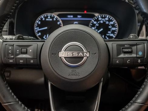 Used 2022 Nissan Pathfinder SV FWD image 13