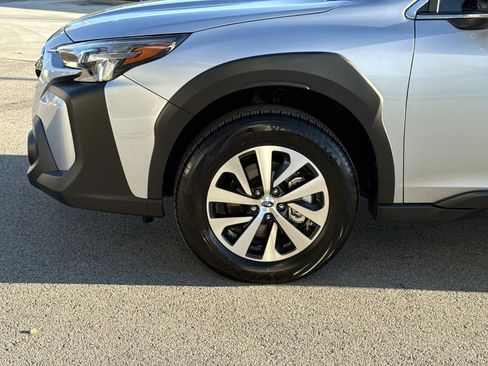 Certified 2025 Subaru Outback Premium image 11