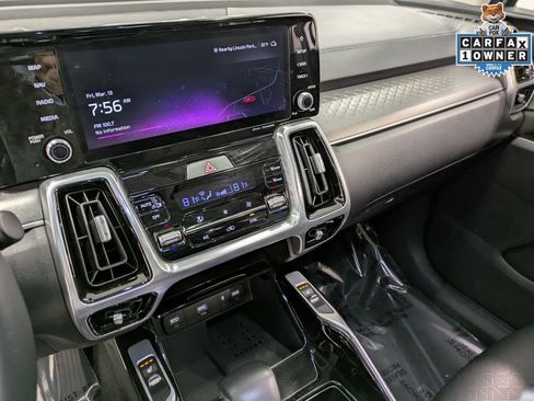 Certified 2022 Kia Sorento SX AWD/4WD image 11