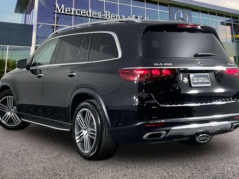 Used 2026 Mercedes-Benz GLS 450 4MATIC image 2