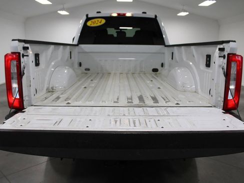 Used 2024 Ford F250 XLT image 17