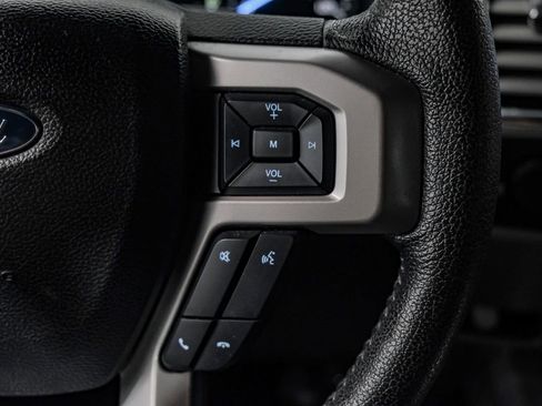 Used 2015 Ford F150 Lariat w/ Equipment Group 502A Luxury RWD image 13