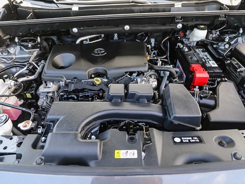 Used 2025 Toyota RAV4 XLE FWD image 26