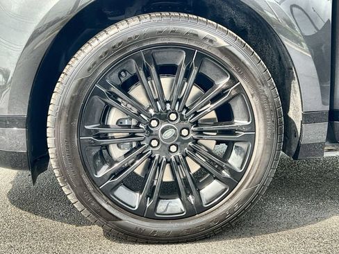 Certified 2024 Land Rover Range Rover Evoque Dynamic SE AWD/4WD image 10