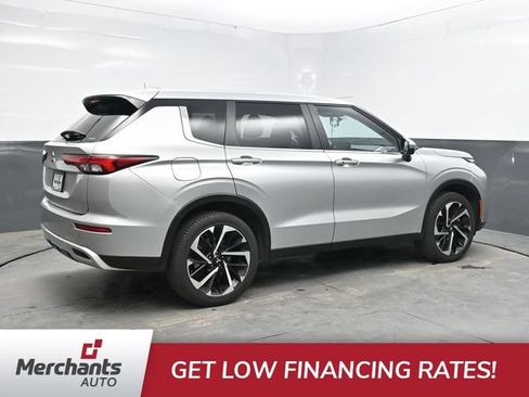 Used 2024 Mitsubishi Outlander SE AWD/4WD image 8