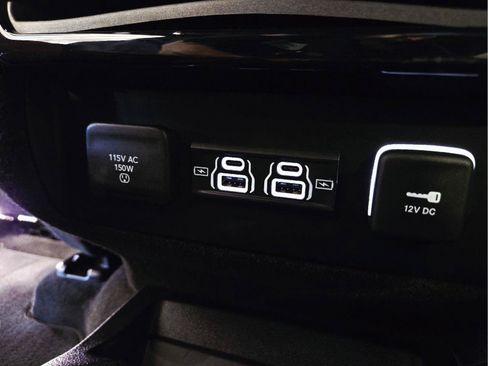 Used 2024 Jeep Wagoneer Series II AWD/4WD image 72