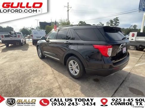 Certified 2022 Ford Explorer XLT w/ Equipment Group 202A RWD image 6