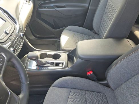 Used 2024 Chevrolet Equinox LT FWD image 26