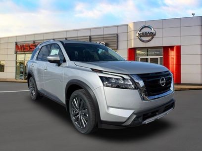 New 2025 Nissan Pathfinder SL