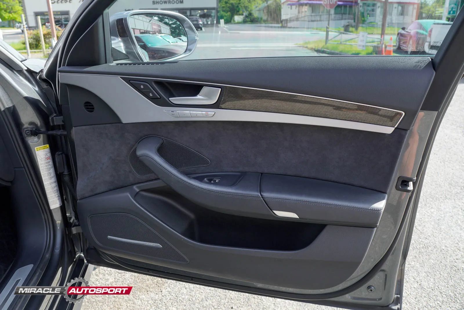 Used 2013 Audi S8 w/ Driver Assistance Pkg AWD/4WD image 28