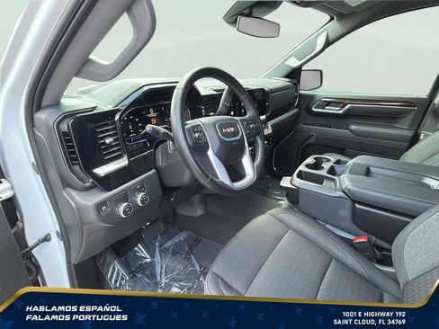 Certified 2025 GMC Sierra 1500 Elevation RWD image 15