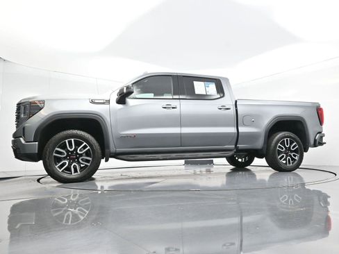 Used 2025 GMC Sierra 1500 AT4 w/ AT4 Premium Package AWD/4WD image 49
