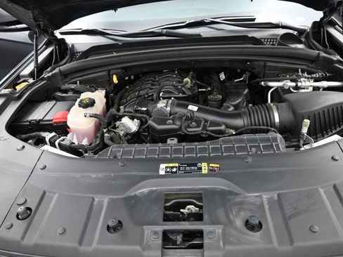 Used 2023 Jeep Grand Cherokee L Laredo AWD/4WD image 24