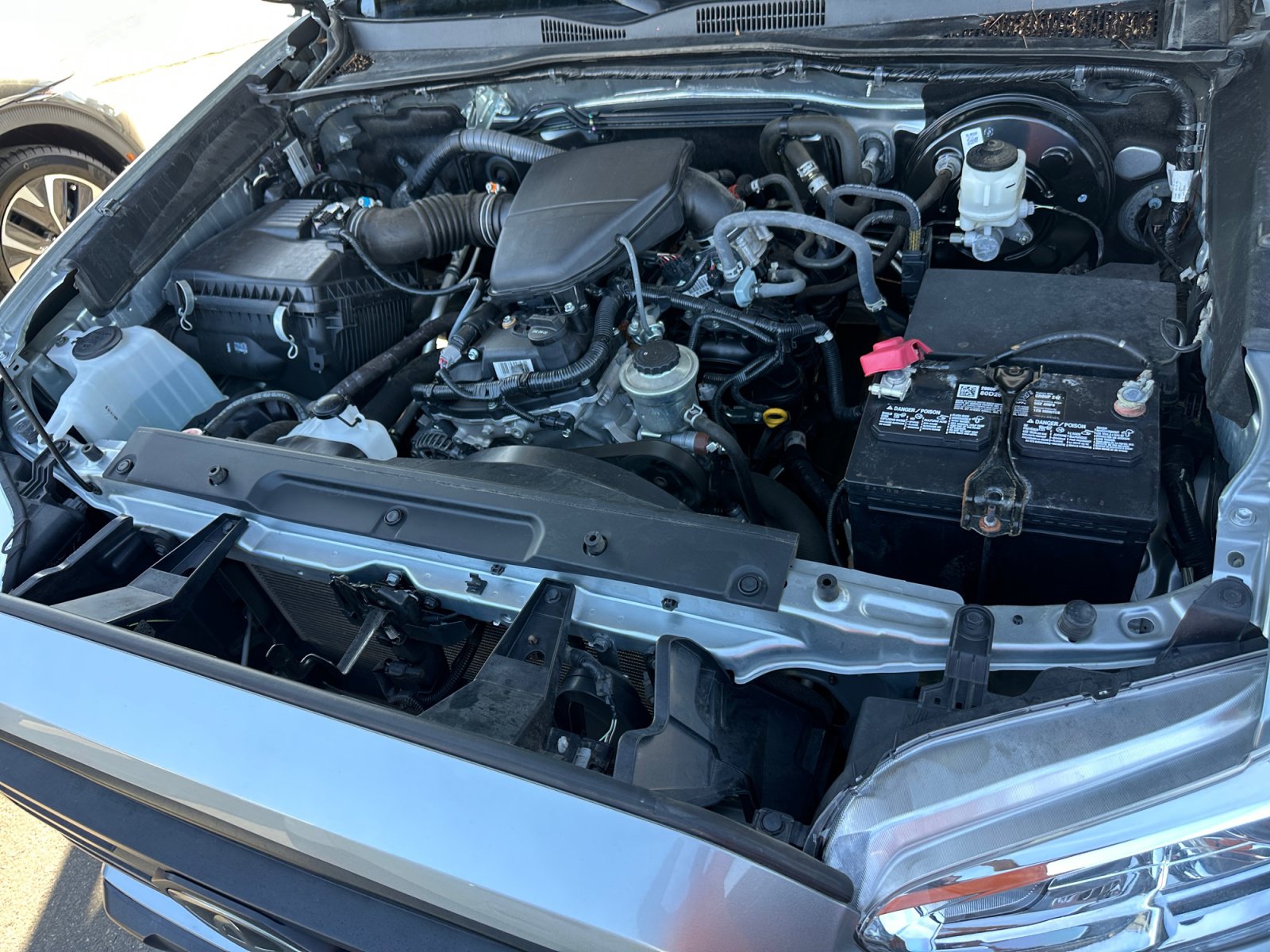 Used 2023 Toyota Tacoma SR w/ SR Convenience Package RWD image 28