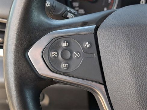 Used 2023 Chevrolet Traverse LT image 23