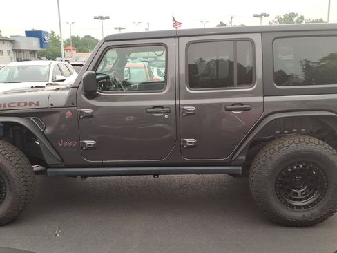 Used 2018 Jeep Wrangler Unlimited Rubicon AWD/4WD image 8