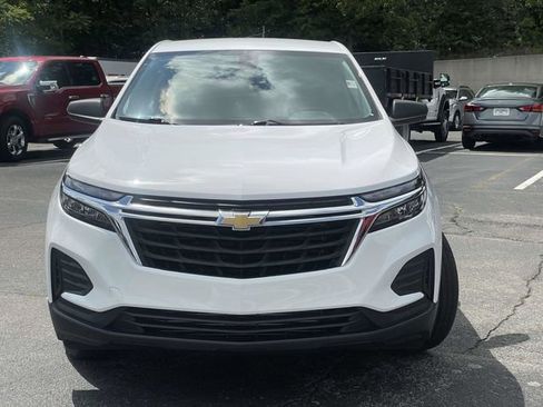 Used 2024 Chevrolet Equinox LS w/ LS Convenience Package FWD image 9
