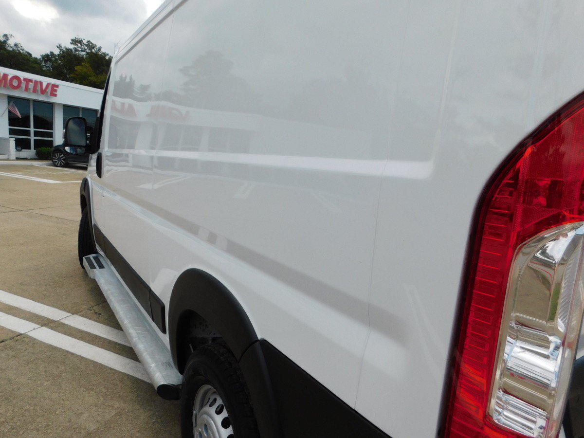 Used 2025 RAM ProMaster 2500 w/ U-Haul Equipment Group FWD image 8