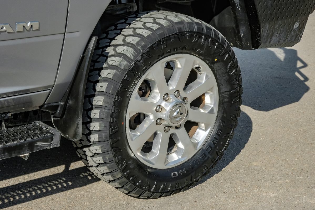 Used 2024 RAM 2500 Big Horn w/ Safety Group AWD/4WD image 60