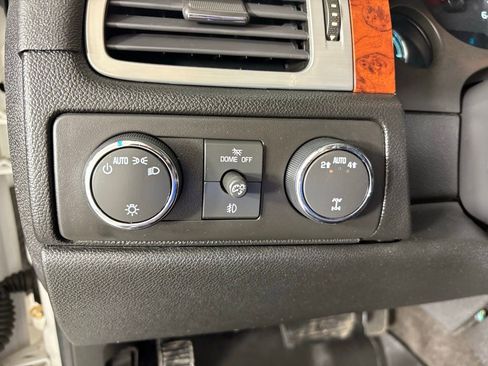 Used 2011 GMC Yukon SLE image 21