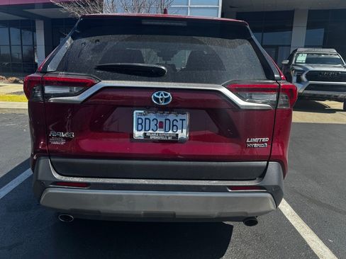 Used 2023 Toyota RAV4 Limited AWD/4WD image 3