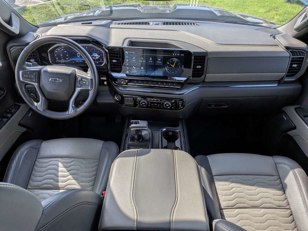 Used 2024 Chevrolet Silverado 1500 ZR2 w/ ZR2 Bison Edition AWD/4WD image 9