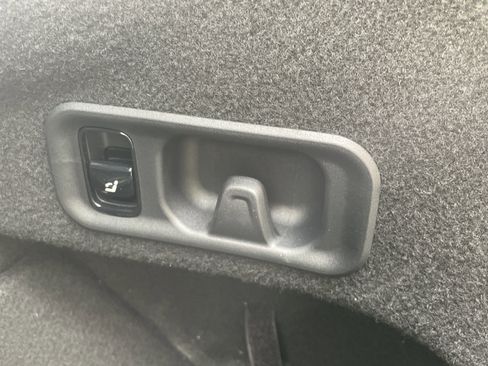 New 2025 Mercedes-Benz E 53 AMG e 4MATIC Sedan image 11