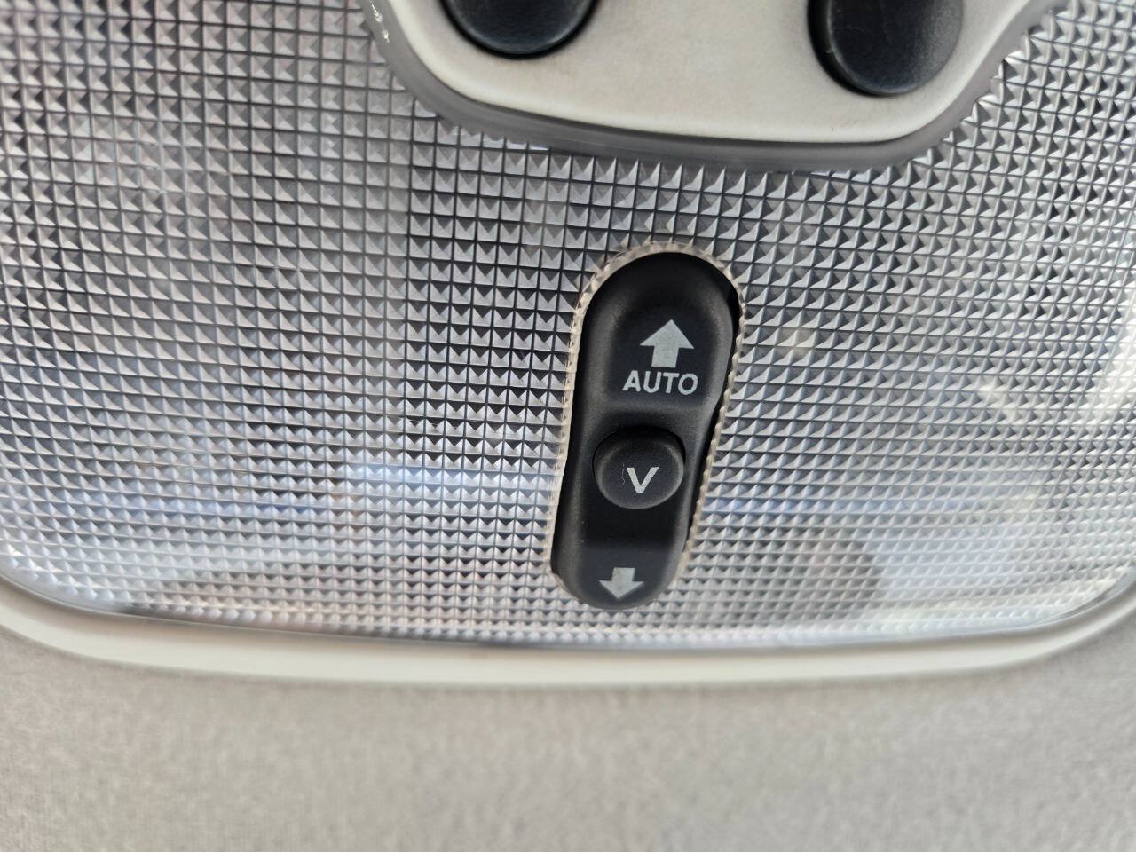 Used 2006 Chrysler PT Cruiser Touring FWD image 21