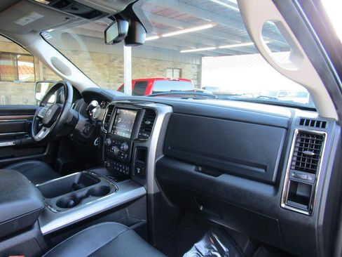 Used 2018 RAM 2500 Laramie w/ Sport Appearance Group image 10