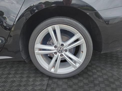 Used 2014 Volkswagen Passat TDI SE FWD image 35