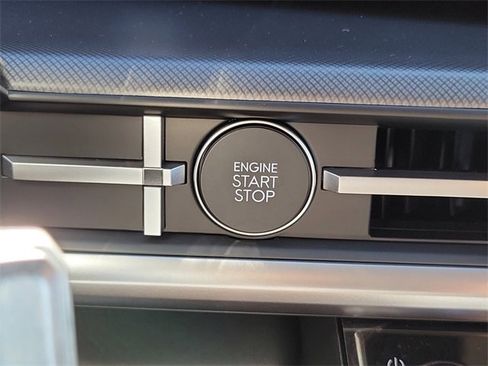 New 2026 Hyundai Santa Fe SE image 9