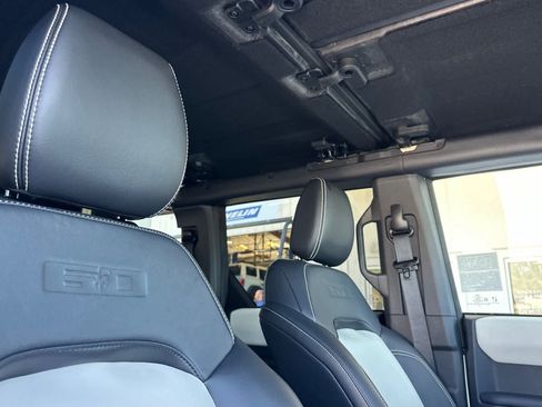 New 2026 Ford Bronco Outer Banks w/ Sasquatch Package AWD/4WD image 15