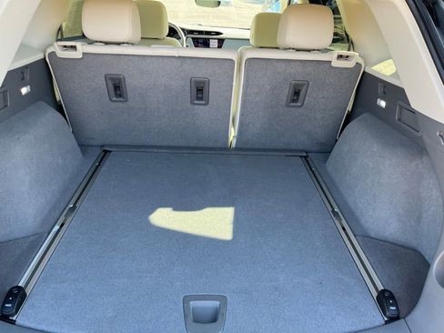 Used 2024 Cadillac XT5 Premium Luxury w/ Technology Package image 13