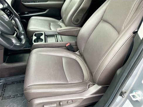 Used 2024 Honda Odyssey Touring image 19