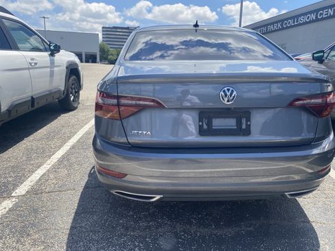 Used 2019 Volkswagen Jetta R-Line FWD image 11