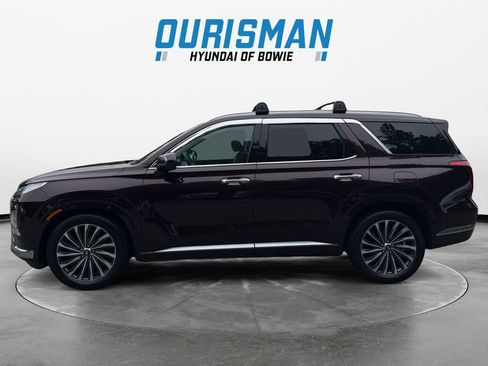 Used 2024 Hyundai Palisade Calligraphy AWD/4WD image 3